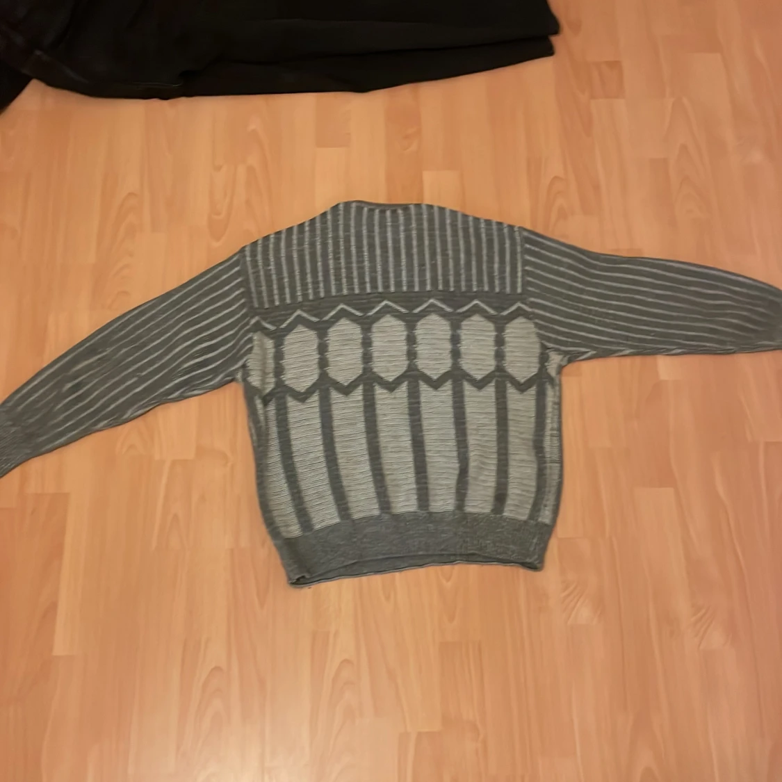 Valentino stickad tröja M - 91