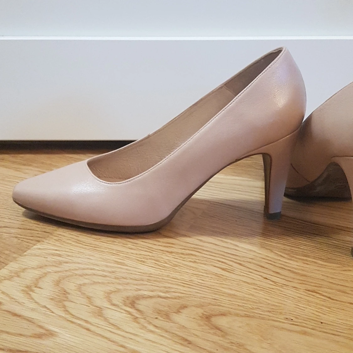 Beige pumps nyskick - 91