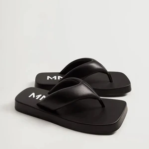 Mango plattform sandaler 38 - Sköna sandaler från mango köpta förra året, knappt använda! 