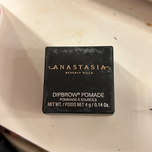 Dip brow anastasia  - Helt oanvänt dip Brown ifrån Anastasia, aldrig öppnat! Medium brown 