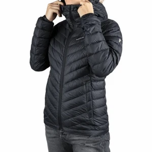 Peak performance jacka  - Hej, säljer nu mina svarta peak jacka som inte kommer till användning längre. Använd i höstas så i mycket fint skick, inga defekter alls. Storlek M, nypris 2799 kr från stadium 