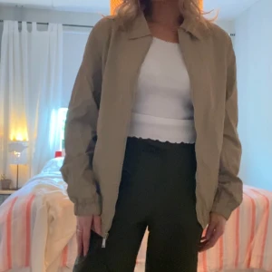 Jacka🌸 - Zara vår jacka💛