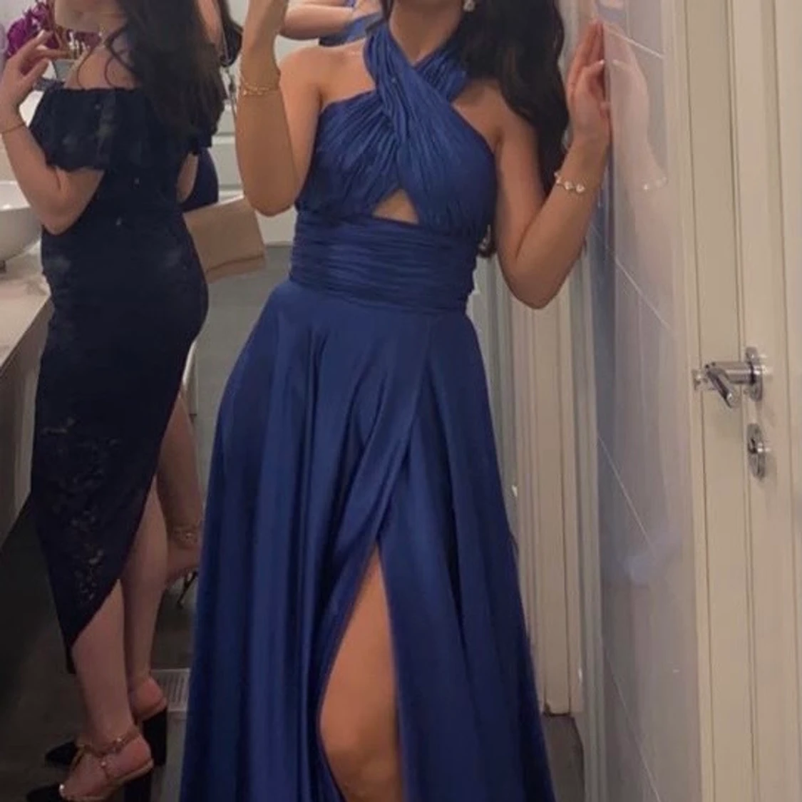 Fest/ balklänning i satin - 91