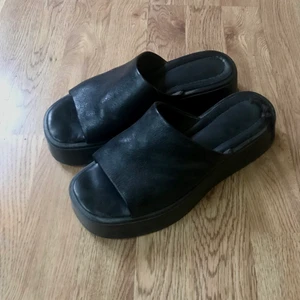 Vagabond Slip-Ons - Så coola slipons från Vagabond. Köpta förra året så användes flitigt den sommaren, men inte sedan dess! 