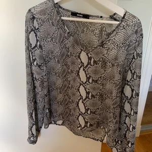 Blus - Blus från bikbok