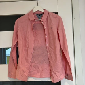 Skjorta från Tommy hilfiger - Använt 2 gånger