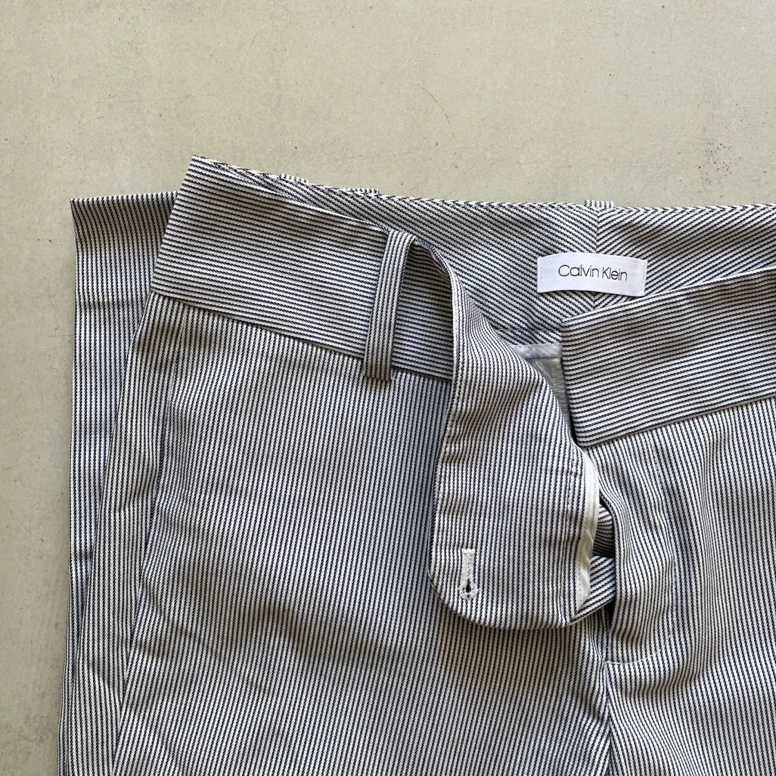 Byxor från Calvin Klein, storlek S