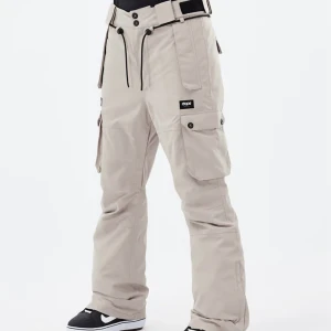 Dope snowboard byxa - Säljer dessa as balla snowboards byxor då de är förstora för mig. Storlek xxs men känns mer som en s! Köpte dessa på plick för 600kr och jag har aldrig använt de. Ena knappen är trasig men funkar fortfarande❤️‍🔥 