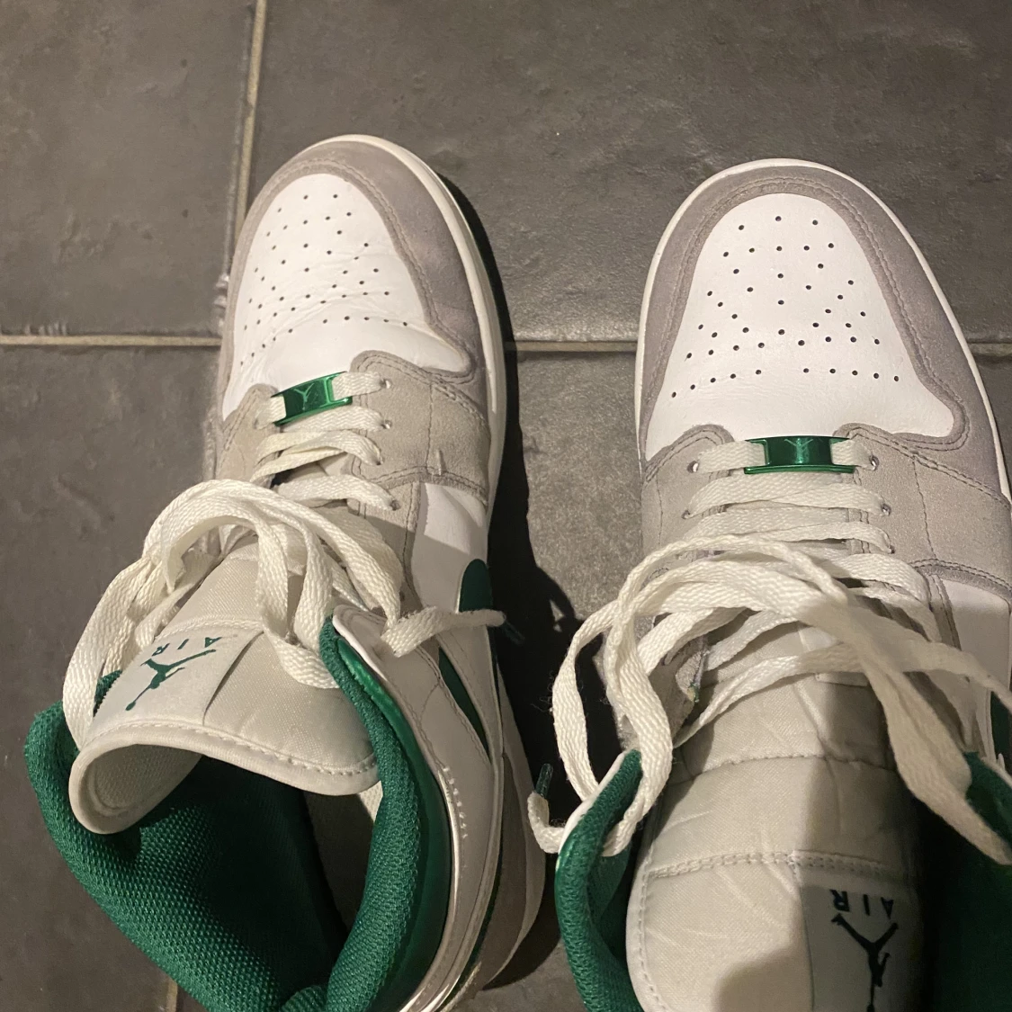 Jordan 1 mid grey green - 91