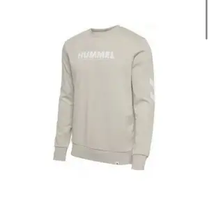 Säljer nu min hummel sweatshirt då jag beställde fel storlek, råkade beställa i M och jag har xxs och xs. Hör av er vid intresse, funderingar, bilder och information. 