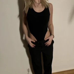 Nike body  - Säljer min svarta taighta nike body 