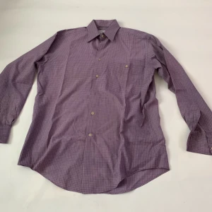 Yves Saint Laurent skjorta - Vintage 80 tals Yves Saint Laurant skjorta. Fits M