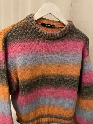 Bikbok tröja - En fin tröja köpte för ca 300-400kr säljer för 150kr