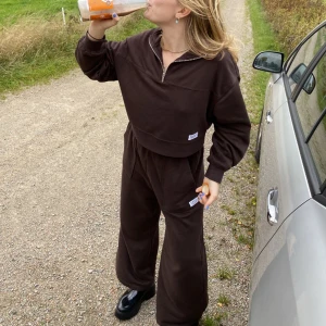 Myssett  - Mysigaste settet från H&M! Tröjan är storlek M och byxorna S! Hör av er vid frågor🪩