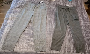 2 par byxor - Nya. Prislappar kvar. Storlek large. 100 kronor styck.