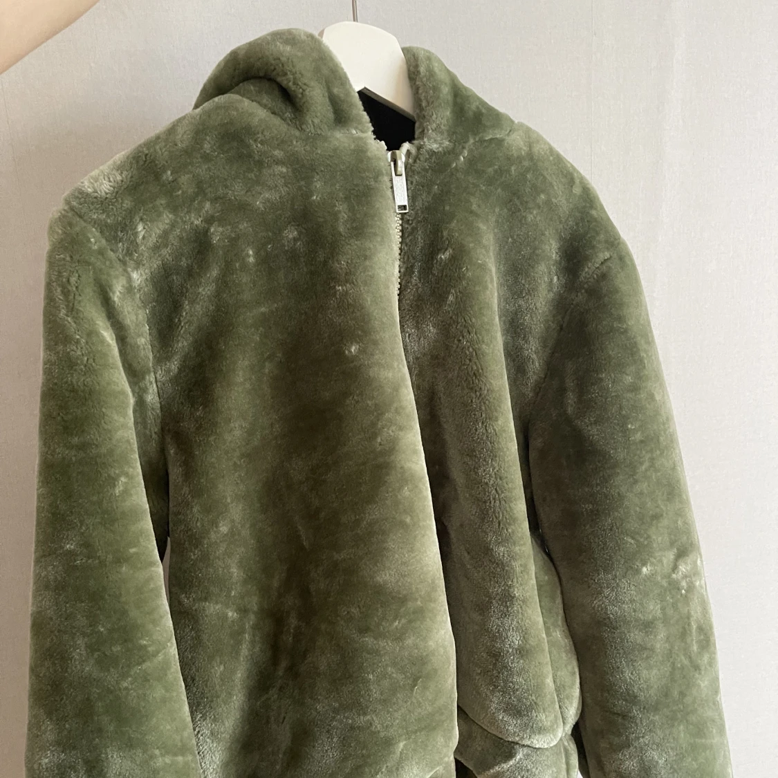 Grön pälsoptik jacka  - 90