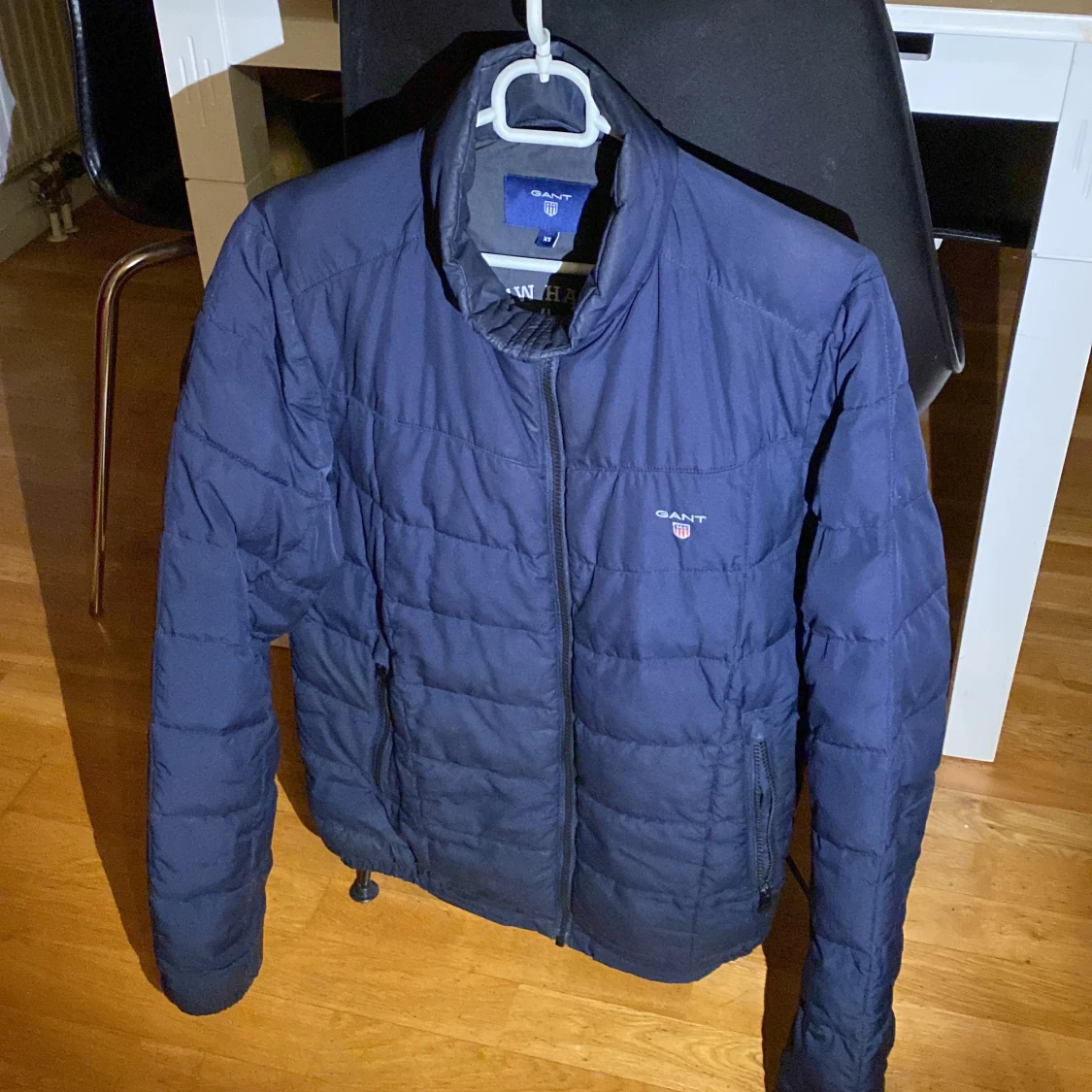 Gant jacka som är i bra skick och är väligt skön att ha på sig - 90