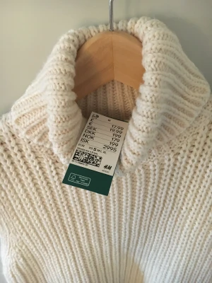 Chunky knitted vest small  - Mjuk och skön från hm Ny med lappar 