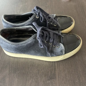 Lanvin - Uk 5 Skick 8/10 Pris går att diskutera vid snabb affär