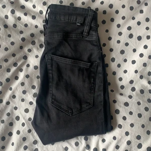 Lager 157 jeans  - Jeans i modellen snake. Inte kommit till användning så använda Max 3 gånger. Jättesköna och stretchiga men tight passform.