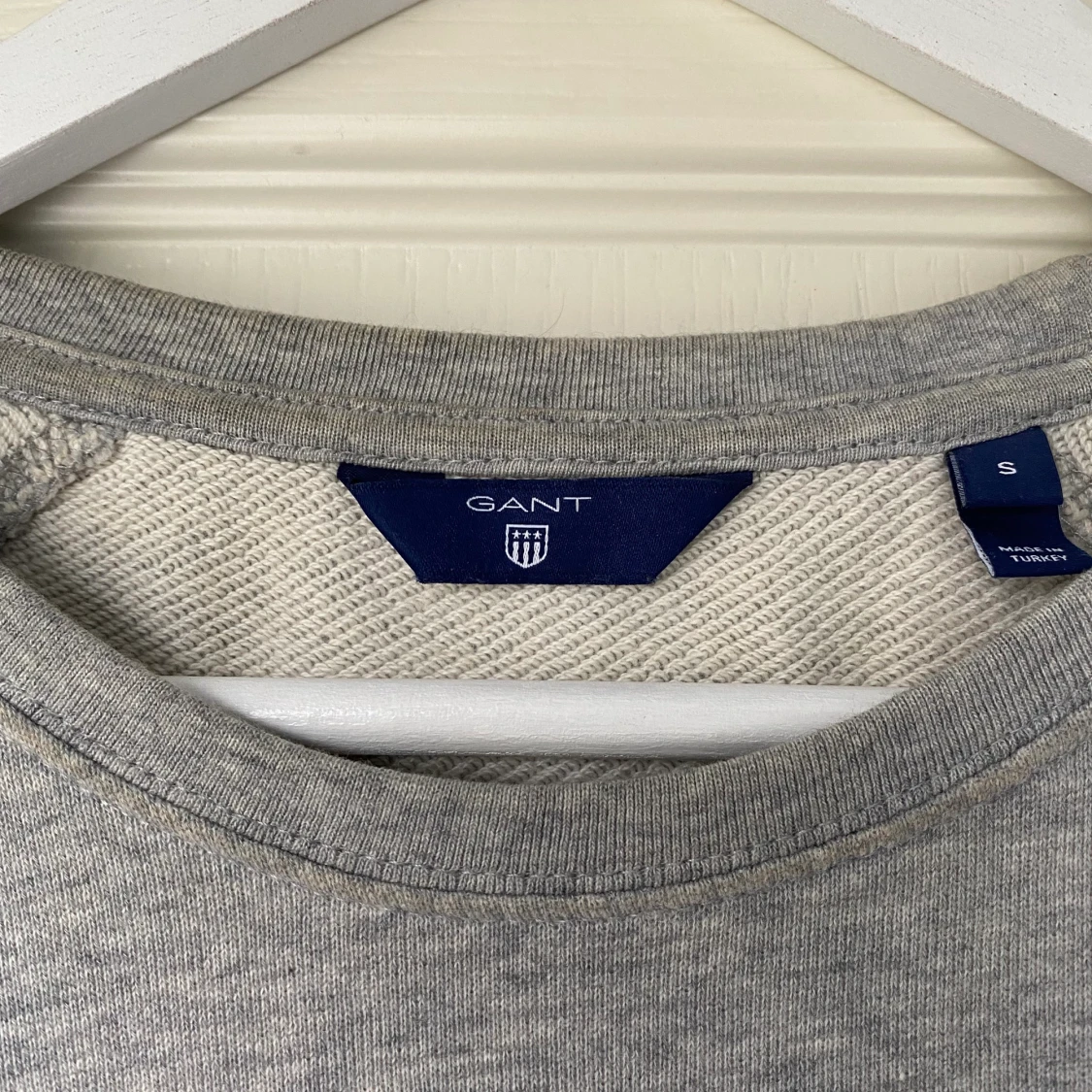 Långärmad från GANT.  - 90