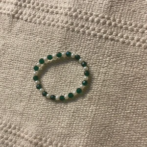 Armband  - Armband frakt 15kr  man får fraktbevis ❤️