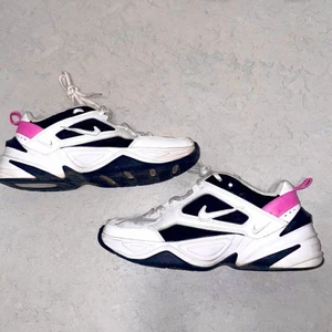 Nike m2k Tekno - Sneakers Storlek 39. Använda fåtal gånger. Inköpspris 1150 kr.