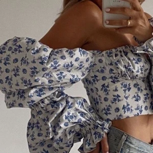 Topp - Snygg topp till sommaren i storlek S💙