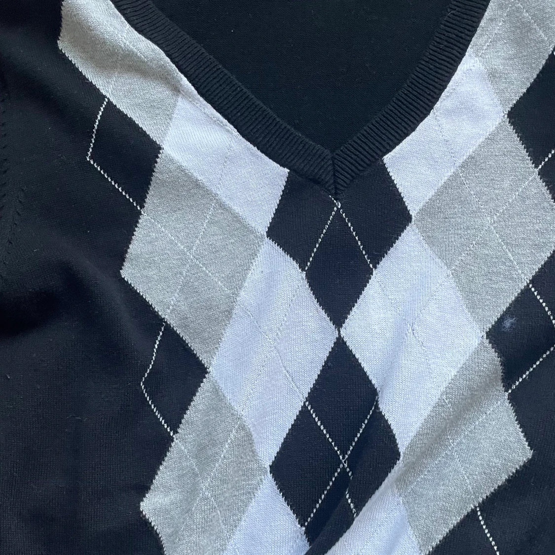 v-ringad tröja  - 91