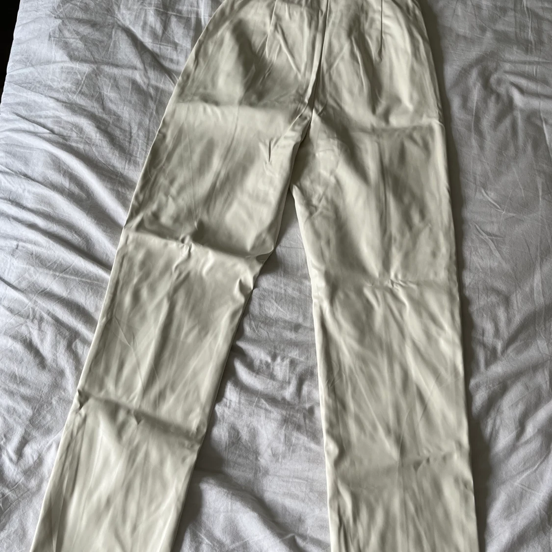 Vita skinnbyxor  - 90