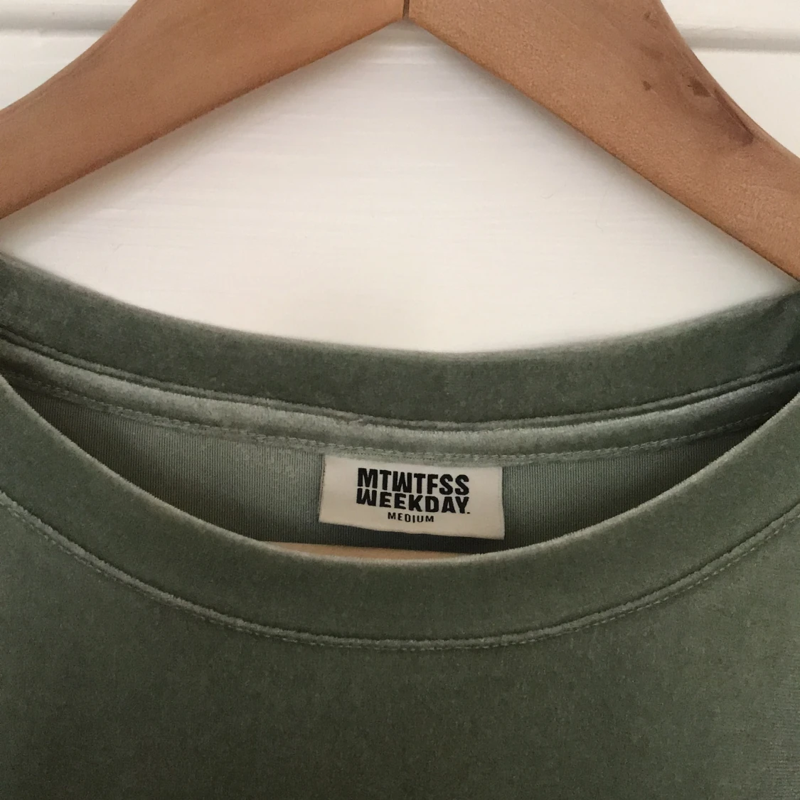 Ljusgrön cropped tröja  - 90