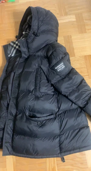 Burberry jacka parka  - Burberry jacka parka äkta mycket sällsynt 