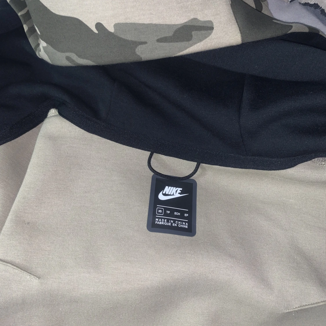 Nike tech fleece (Sälsyn modell) - 90