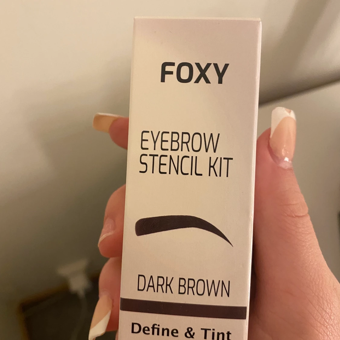 Eyebrow stencil kit