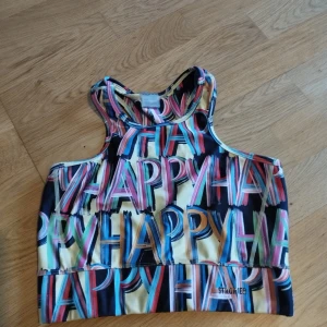 STRONGER sportbh storlek M - Sportbh från stronger  Storlek M