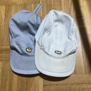 Tn keps - Fräscha tn kepsar. Skick 8/10  300kr styck eller båda för 400kr 