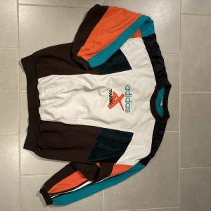 Adidas retro 90 tal sweat - Fint vintage skick