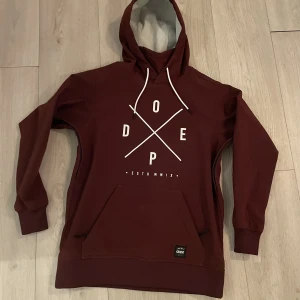 Dope jacka  - Nu seljer jag min fina Dope jacka då jag köpt en till  Den ser helt oandvend då jag använt den typ 5 bara 
