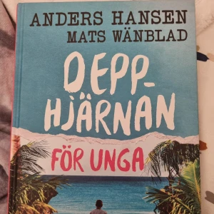 Bok - En fantastisk bok om psykisk ohälsa skriven av hjärndoktorn Anders Hansen.  ❗️köp inte direkt, jag tar swish❗️