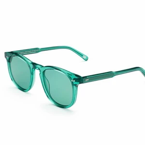 Chimi  - Säljer ett par oandvända Chimi #001 Aqua. Plasten finns kvar vid bågarna, köpare står för frakt. 