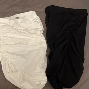 2 kjolar, köps tillsammans  - Kjolarna är strl s och är aldrig använda, bra material. Den svarta och vita ser exakt likadana ut Köparen betalar frakt (29kr)