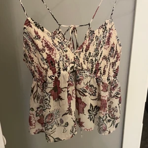 Zara linne - Superfint Zara linne som aldrig är använt! Storlek Xs 