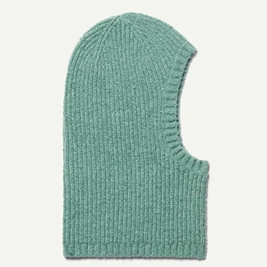 Balacava från weekday - Balacava från weekday!! Annvänd ett fåtal gången är så i bra skick!💖💓💖💓💖💖