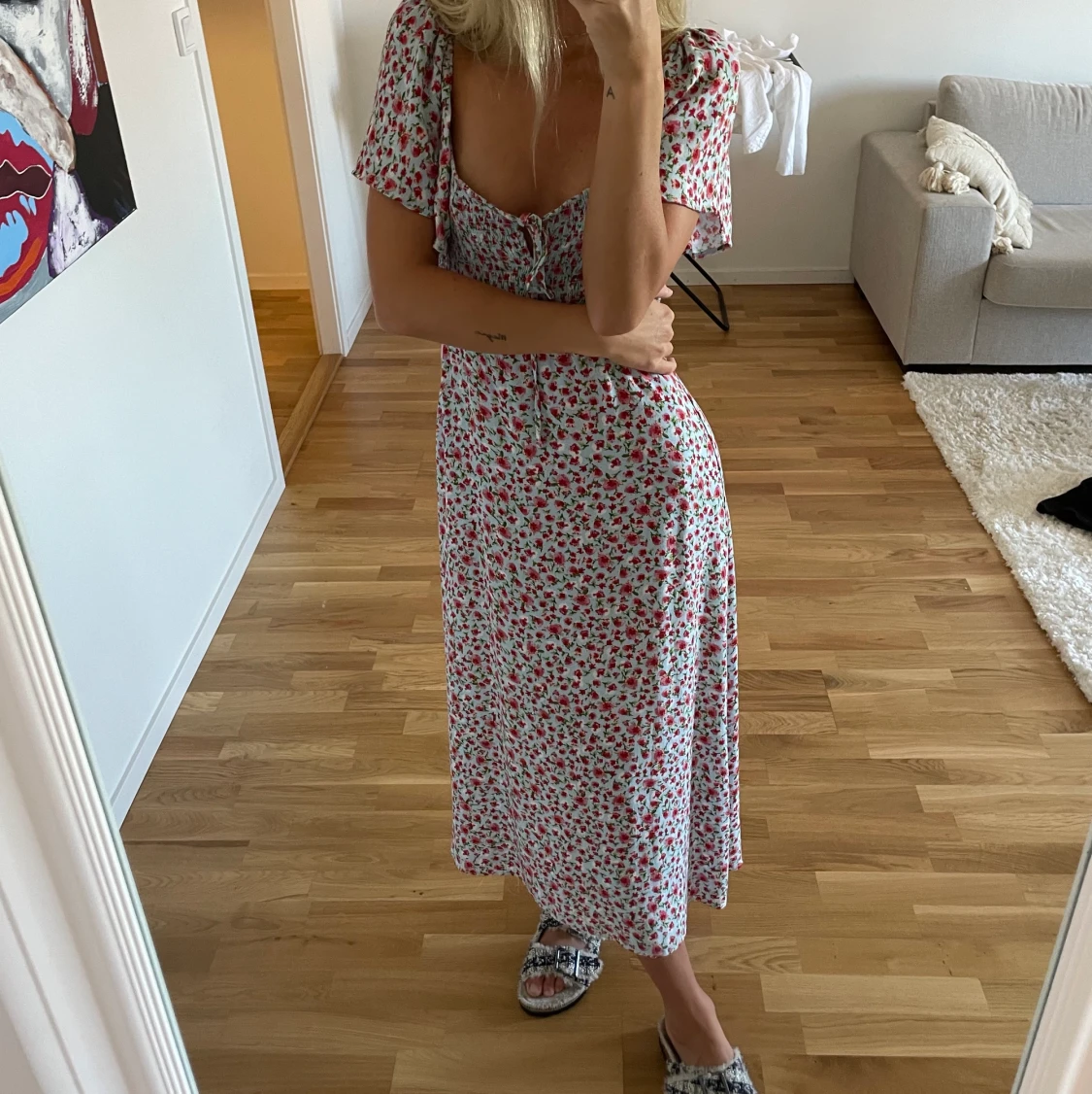 Lång blommig klänning 