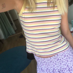 Randigt linne 90s - Somrigt och lite retro, knappt använt