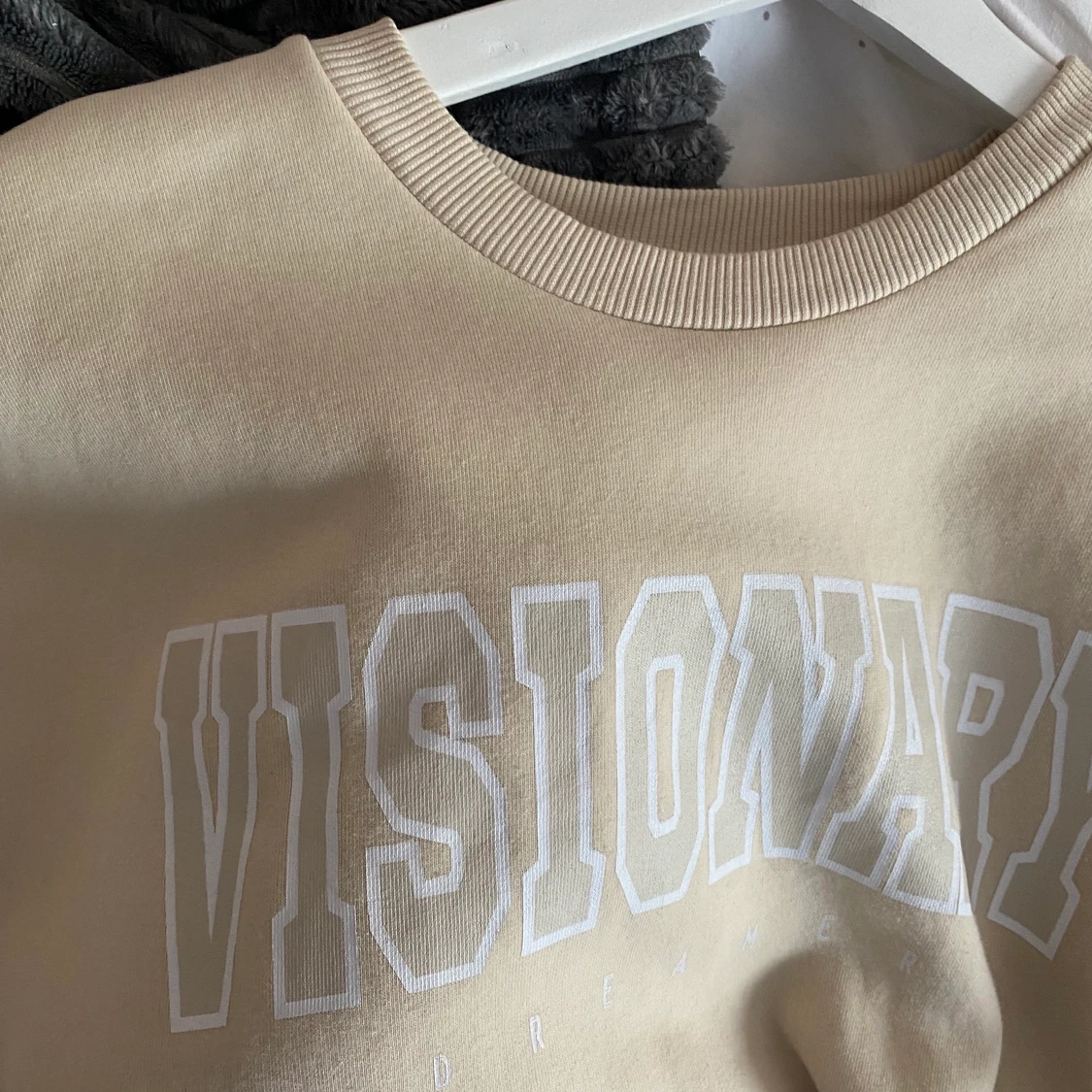 Beige sweatshirt, Gina tricot 💗 - 90