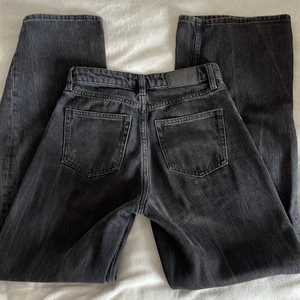 Svarta mid waist jeans - Svarta mid waist jeans💗