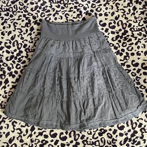 Supersöt kjol💓 - Fairy aktig kjol💓supersöt och superbekväm💓man kan ha den som lågmidjad eller högmidjad eftersom den är stretchig💓köparen står för frakt!