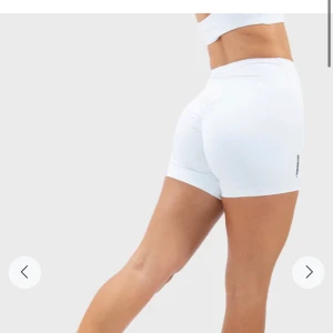 Träningshorts  - Snygga träningshorts från Doyoueven jättesköna, köpt för 390kr lappen kvar! 