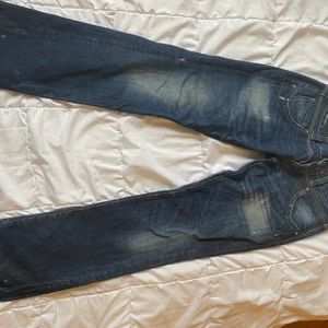 Replay lowrise - Jättefina lowrise replay byxor som tyvärr är lite för små för mig